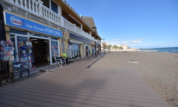 Resale - Town House -
La Mata - Costa Blanca