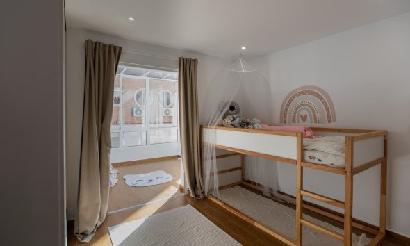 Resale - Town House -
Torrevieja