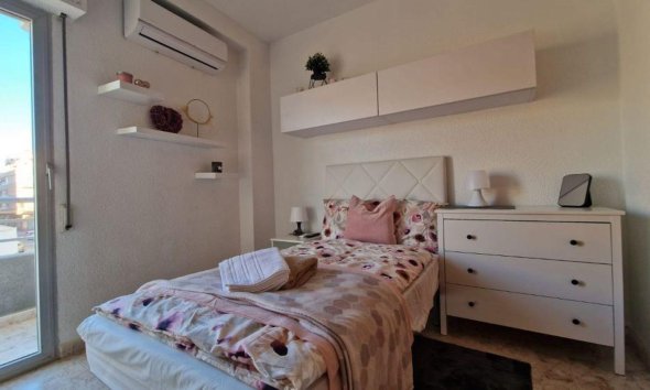 Reventa - Apartment -
Torrevieja - Playa de los Locos