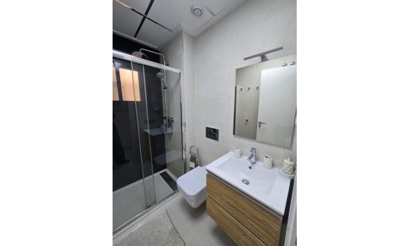 Revente - Apartment -
Torrevieja - Estacion De Autobuses