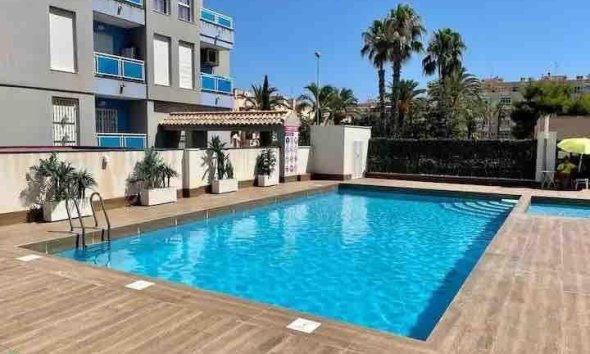 Revente - Apartment -
Torrevieja - Estacion De Autobuses