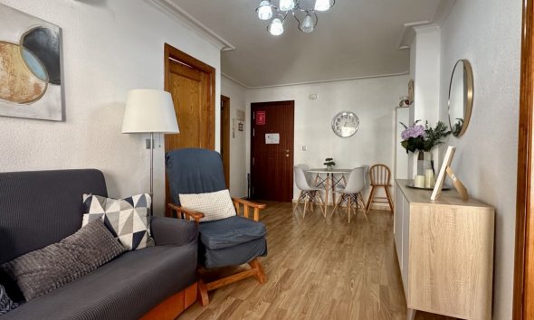 Reventa - Apartment -
Torrevieja - Costa Blanca