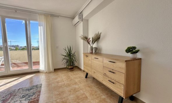 Reventa - Ático -
Torrevieja - Punta Prima