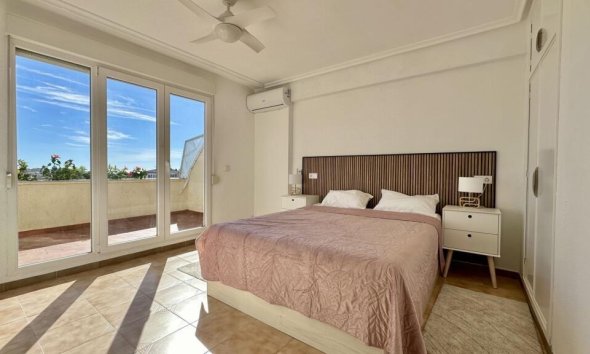 Reventa - Ático -
Torrevieja - Punta Prima