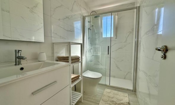 Reventa - Ático -
Torrevieja - Punta Prima