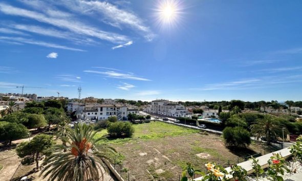 Reventa - Ático -
Torrevieja - Punta Prima