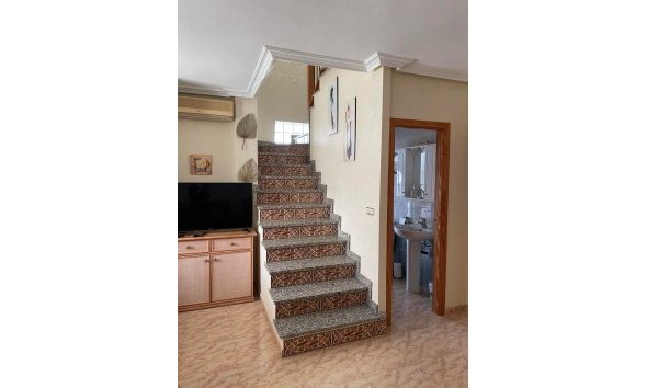 Revente - Villa -
Villamartin - Costa Blanca