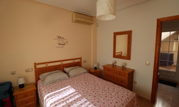 Revente - Villa -
Villamartin - Costa Blanca