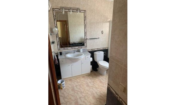 Revente - Villa -
Villamartin - Costa Blanca