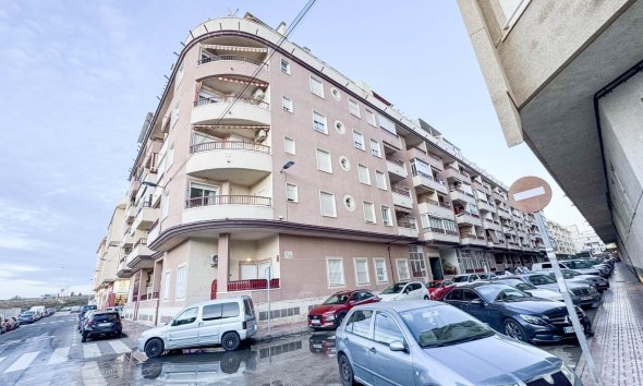 Revente - Apartment -
Torrevieja - Parque de las Naciones