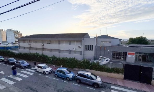 Revente - Apartment -
Torrevieja - Parque de las Naciones