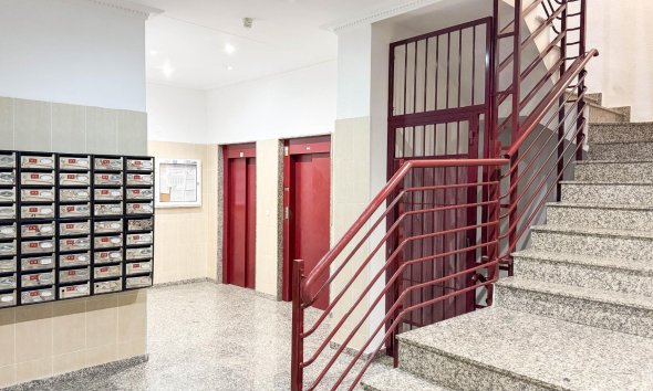 Revente - Apartment -
Torrevieja - Parque de las Naciones