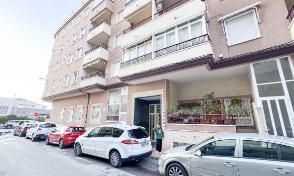 Revente - Apartment -
Torrevieja - Parque de las Naciones