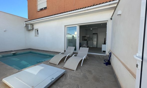 Reventa - Bungalow -
Orihuela Costa - La Regia