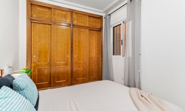 Revente - Apartment -
Torrevieja - Parque de las Naciones