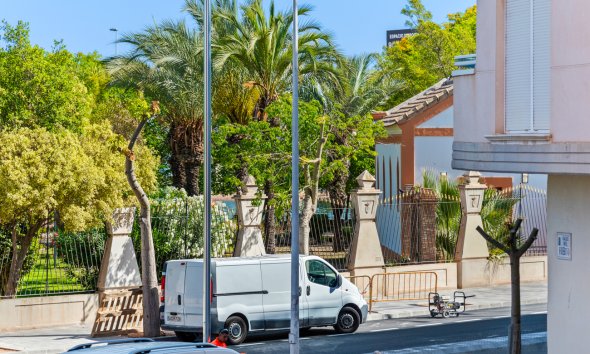 Revente - Apartment -
Torrevieja - Parque de las Naciones