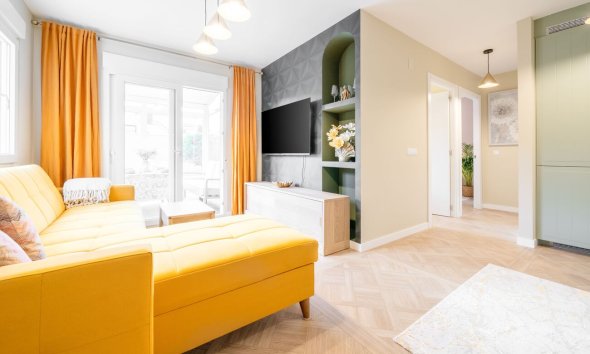 Reventa - Duplex -
Torrevieja - Costa Blanca