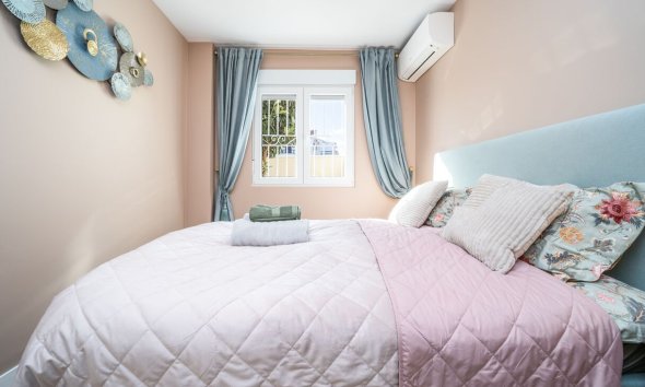 Reventa - Duplex -
Torrevieja - Costa Blanca