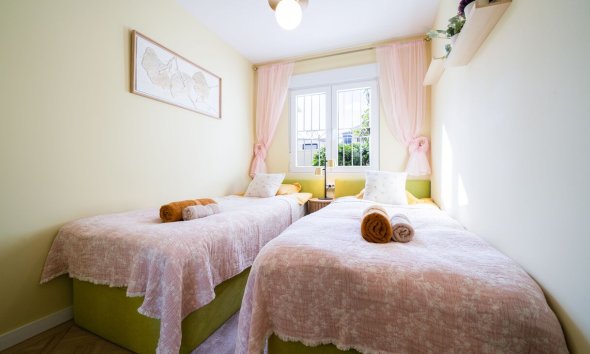 Reventa - Duplex -
Torrevieja - Costa Blanca