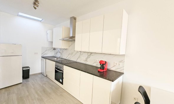 Resale - Town House -
Torrevieja - El Limonar