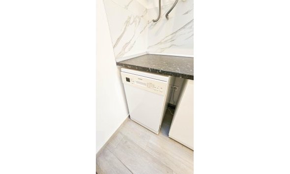 Resale - Town House -
Torrevieja - El Limonar