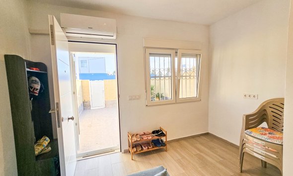 Resale - Town House -
Torrevieja - El Limonar