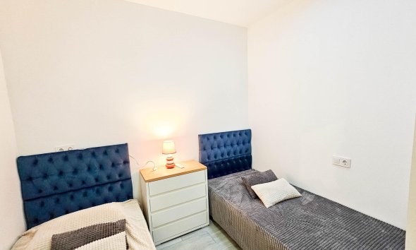 Resale - Town House -
Torrevieja - El Limonar