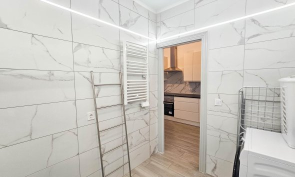 Resale - Town House -
Torrevieja - El Limonar