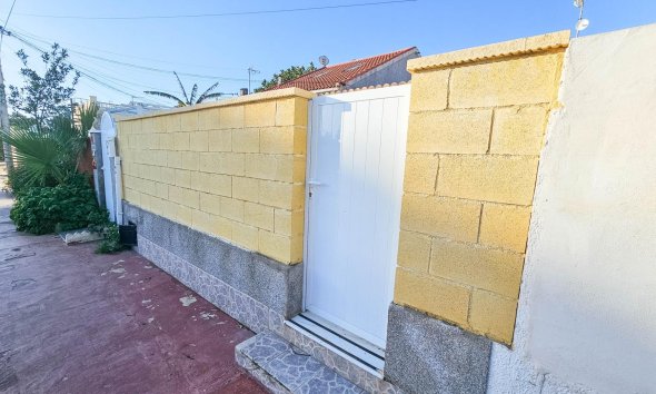 Resale - Town House -
Torrevieja - El Limonar