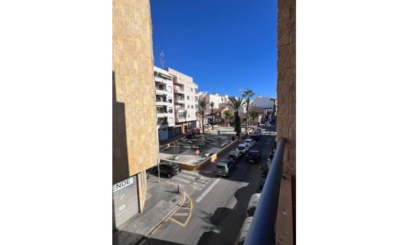 Resale - Apartment -
Torrevieja - CENTRO CASCO URBANO