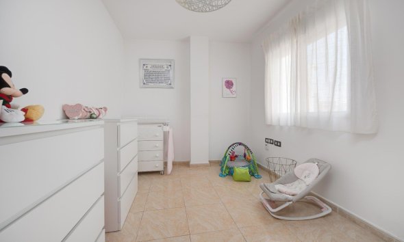 Resale - Apartment -
Torrevieja - Centro