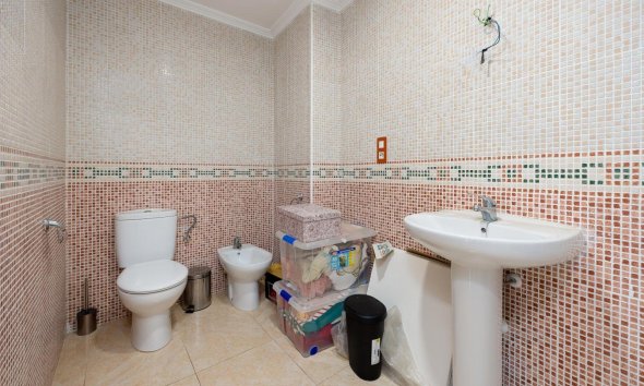 Resale - Apartment -
Torrevieja - Centro