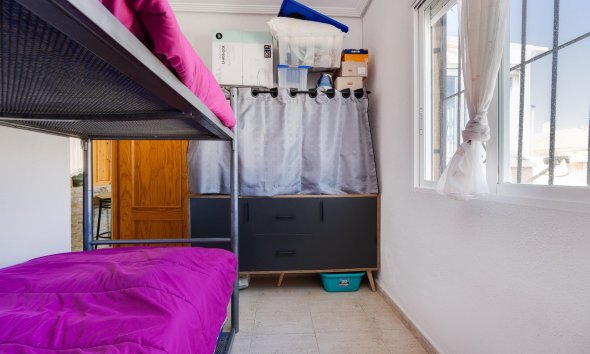 Reventa - Bungalow -
Torrevieja - Aguas Nuevas