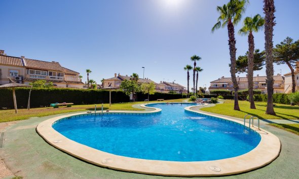 Reventa - Bungalow -
Torrevieja - Aguas Nuevas