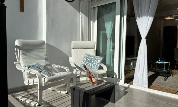 Revente - Apartment -
Punta Prima - Costa Blanca