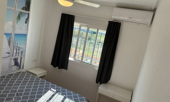 Revente - Apartment -
Punta Prima - Costa Blanca