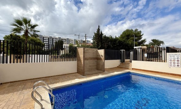 Reventa - Apartment -
Torrevieja - Costa Blanca