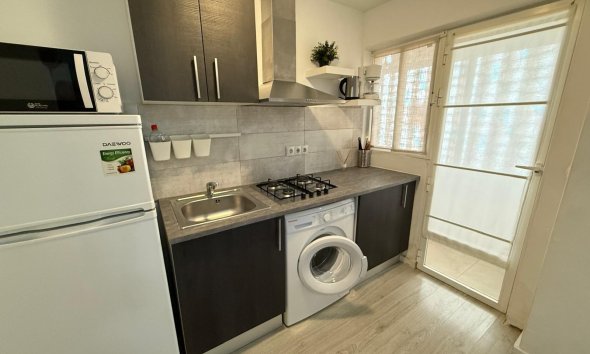 Revente - Apartment -
Torrevieja - Playa del Cura