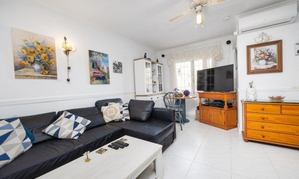 Reventa - Villa -
Torrevieja - Calas Blanca