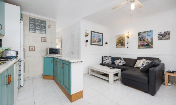 Reventa - Villa -
Torrevieja - Calas Blanca