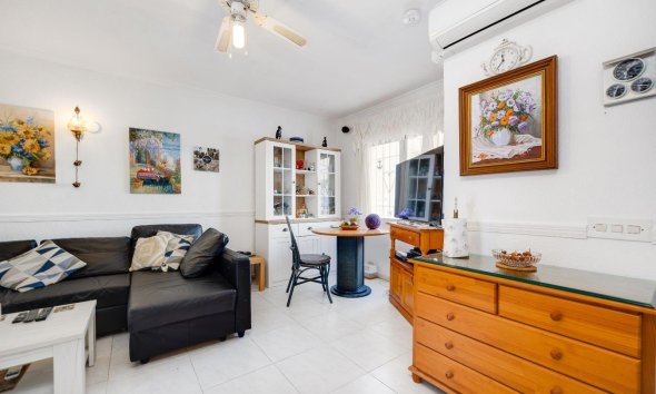 Reventa - Villa -
Torrevieja - Calas Blanca