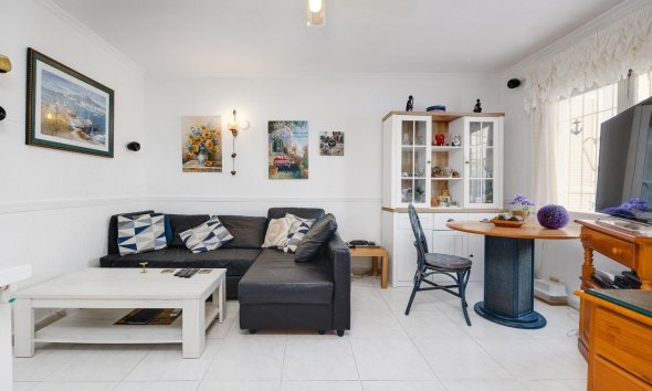 Reventa - Villa -
Torrevieja - Calas Blanca