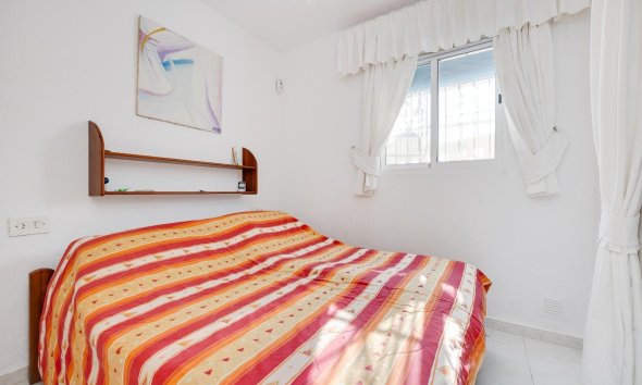 Reventa - Villa -
Torrevieja - Calas Blanca