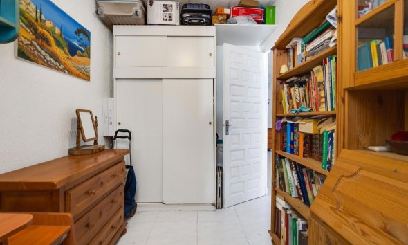 Reventa - Villa -
Torrevieja - Calas Blanca