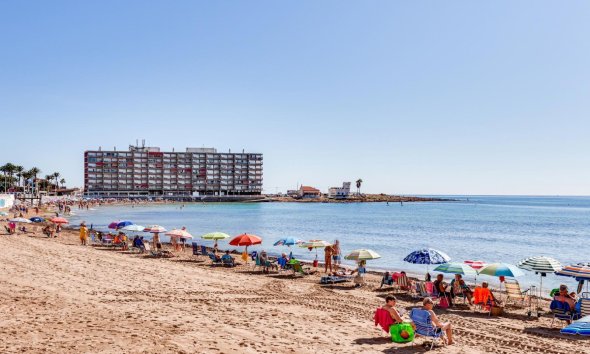 Reventa - Villa -
Torrevieja - Calas Blanca