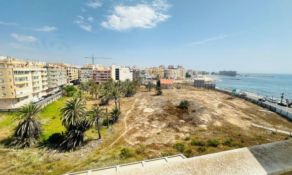 Reventa - Ático -
Torrevieja - Playa del Cura