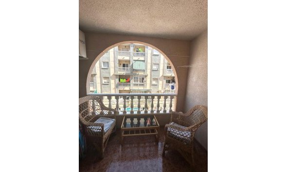 Reventa - Apartment -
Torrevieja - Centro