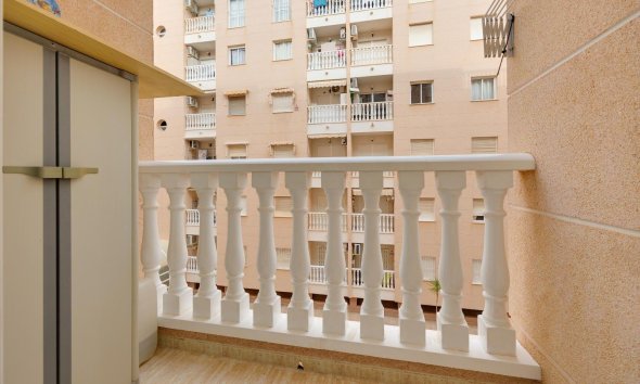Reventa - Apartment -
Torrevieja - Centro