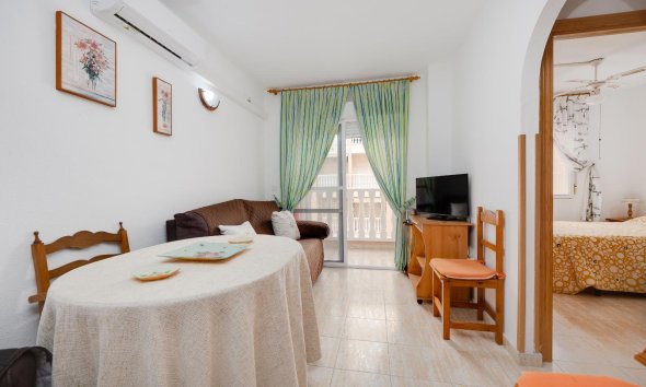 Reventa - Apartment -
Torrevieja - Centro
