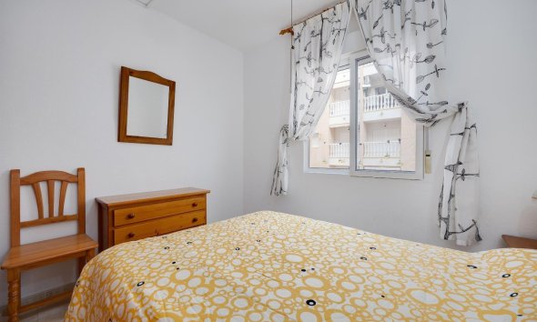 Reventa - Apartment -
Torrevieja - Centro